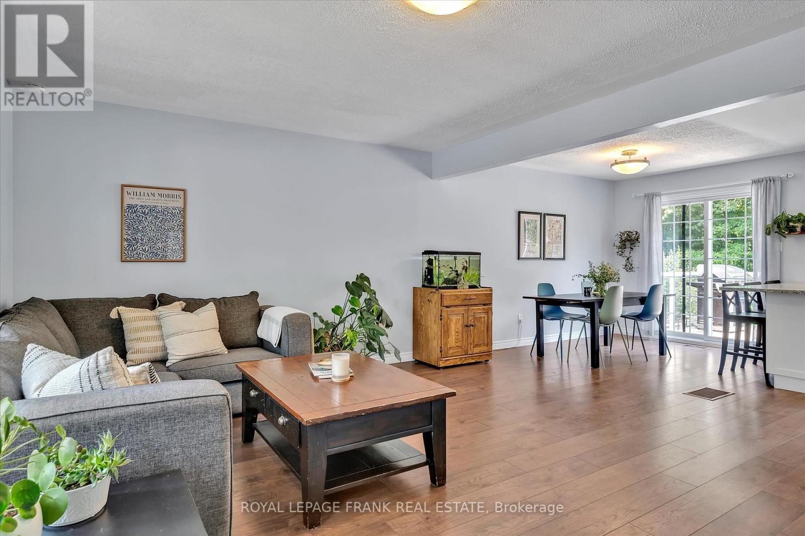 












1296 CARTIER BOULEVARD

,
Peterborough (Northcrest),




Ontario
K9H6S1

