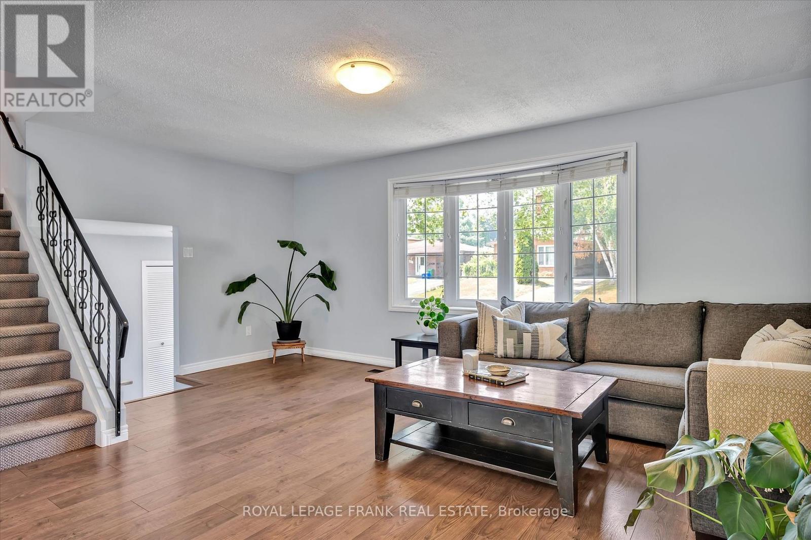 












1296 CARTIER BOULEVARD

,
Peterborough (Northcrest),




Ontario
K9H6S1

