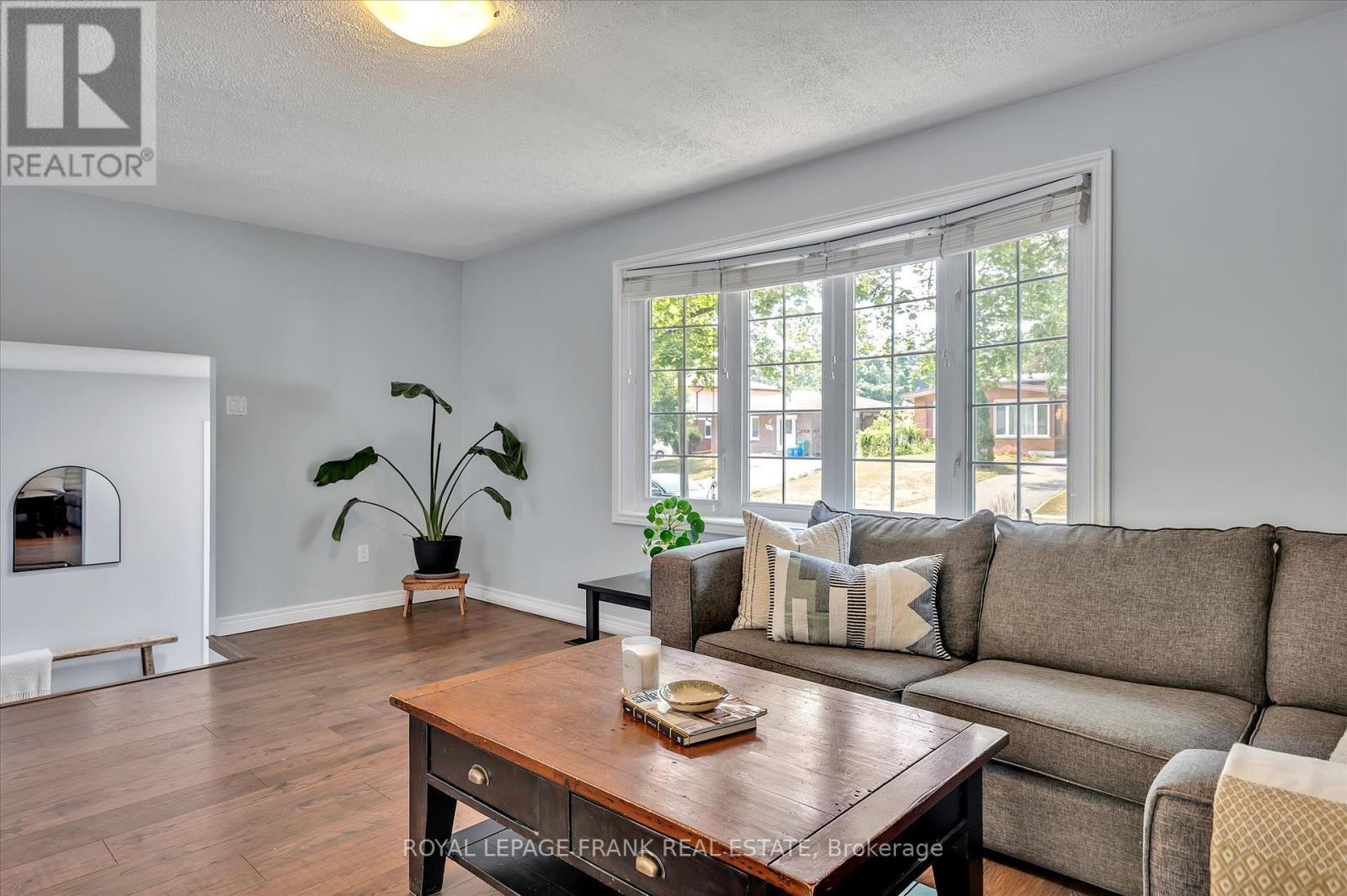 












1296 CARTIER BOULEVARD

,
Peterborough (Northcrest),




Ontario
K9H6S1

