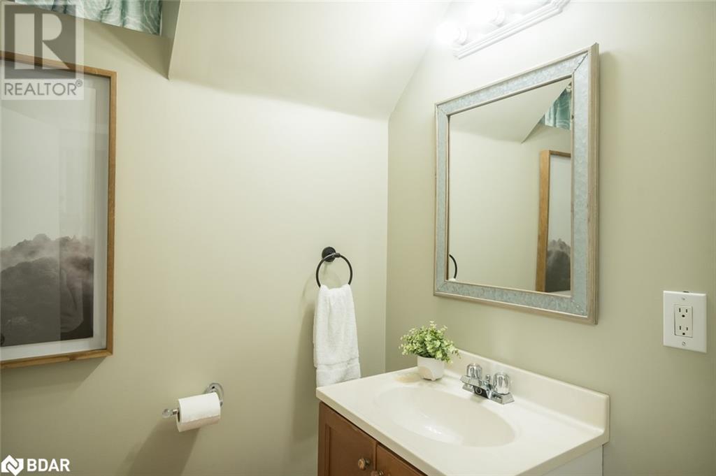 












190 HAMPSHIRE Way

,
Milton,




Ontario
L9T6B9


