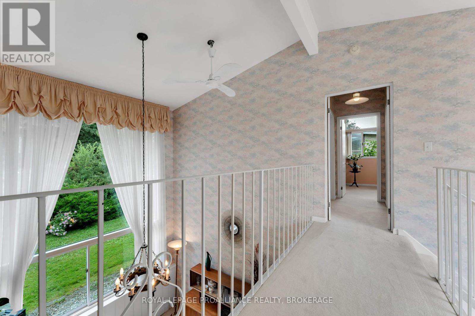












227 ALWINGTON PLACE

,
Kingston (Central City East),




Ontario
K7L4P9

