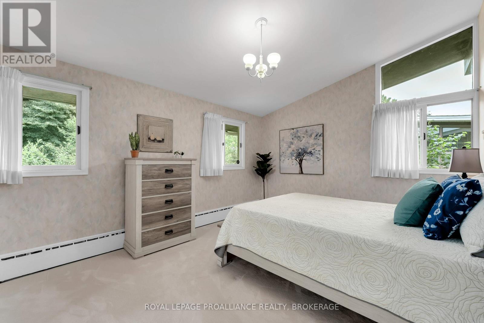 












227 ALWINGTON PLACE

,
Kingston (Central City East),




Ontario
K7L4P9

