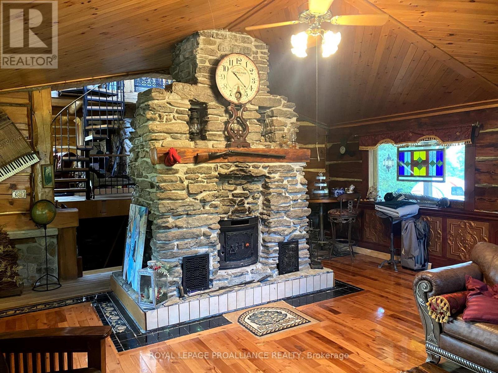 












1464 COUNTY ROAD 28

,
Quinte West (Murray Ward),




Ontario
K0K1H0

