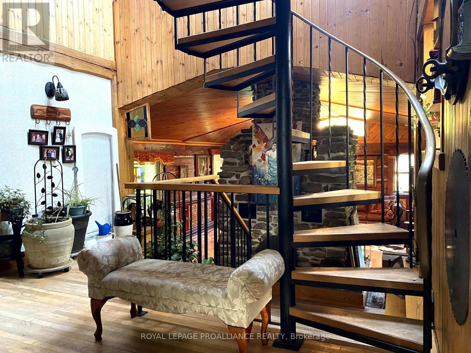 












1464 COUNTY ROAD 28

,
Quinte West (Murray Ward),




Ontario
K0K1H0

