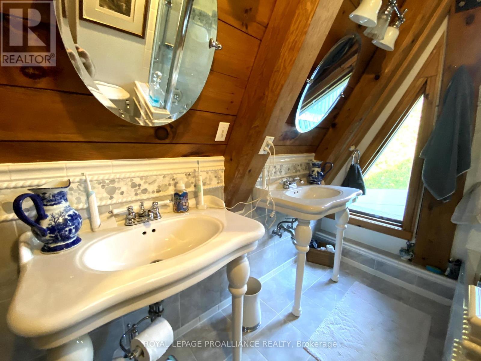 












1464 COUNTY ROAD 28

,
Quinte West (Murray Ward),




Ontario
K0K1H0


