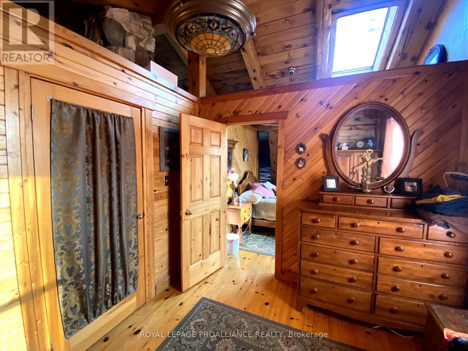 












1464 COUNTY ROAD 28

,
Quinte West (Murray Ward),




Ontario
K0K1H0

