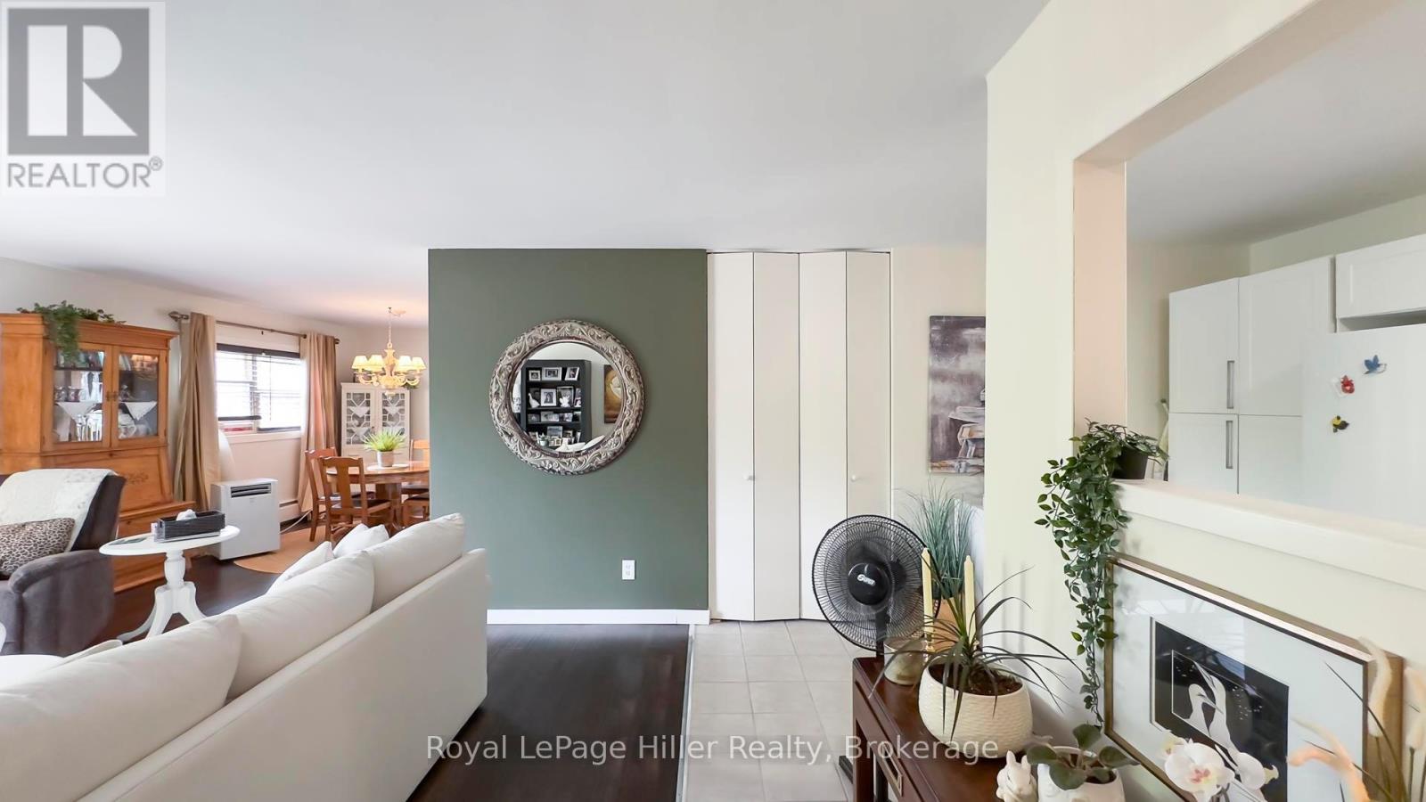 












98 WILLIAM STREET

,
Stratford,




Ontario
N5A4Y1

