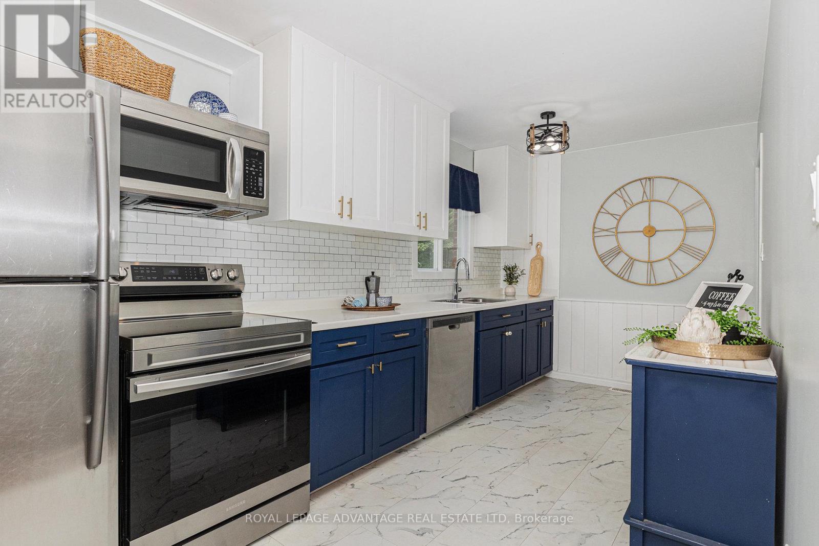 












136 STAMFORD DRIVE

,
Drummond/North Elmsley,




Ontario
K7H1A5

