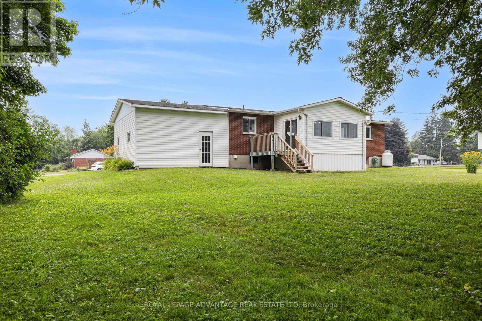 












136 STAMFORD DRIVE

,
Drummond/North Elmsley,




Ontario
K7H1A5

