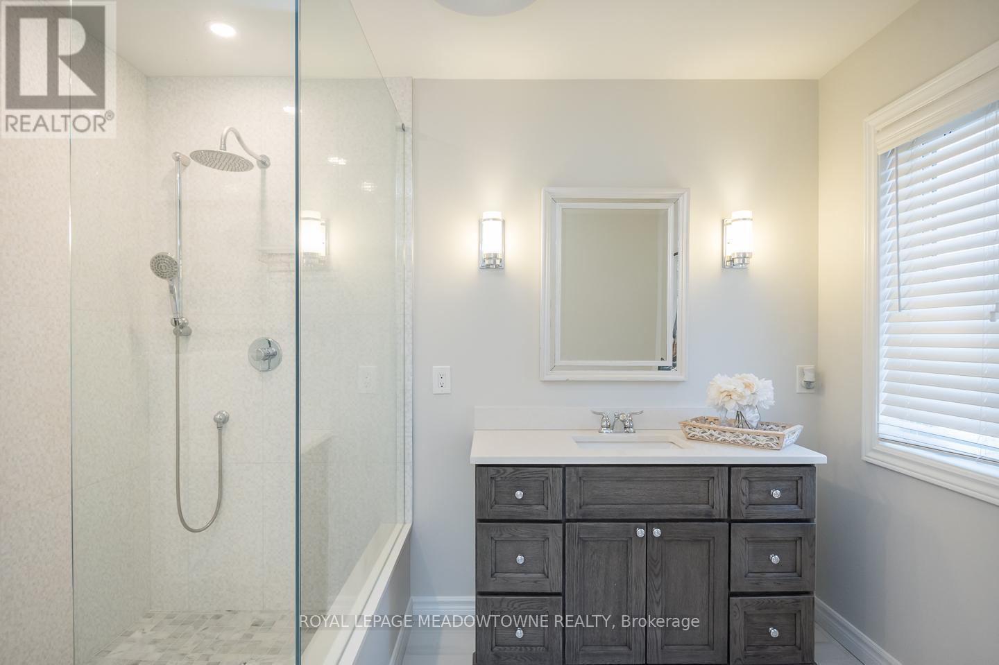 












190 HAMPSHIRE WAY

,
Milton,




Ontario
L9T6B9

