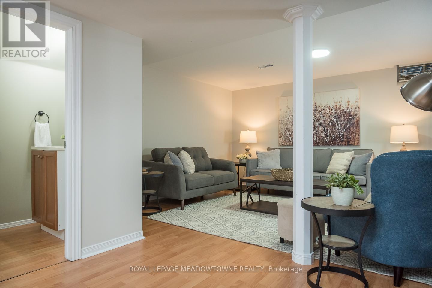 












190 HAMPSHIRE WAY

,
Milton,




Ontario
L9T6B9

