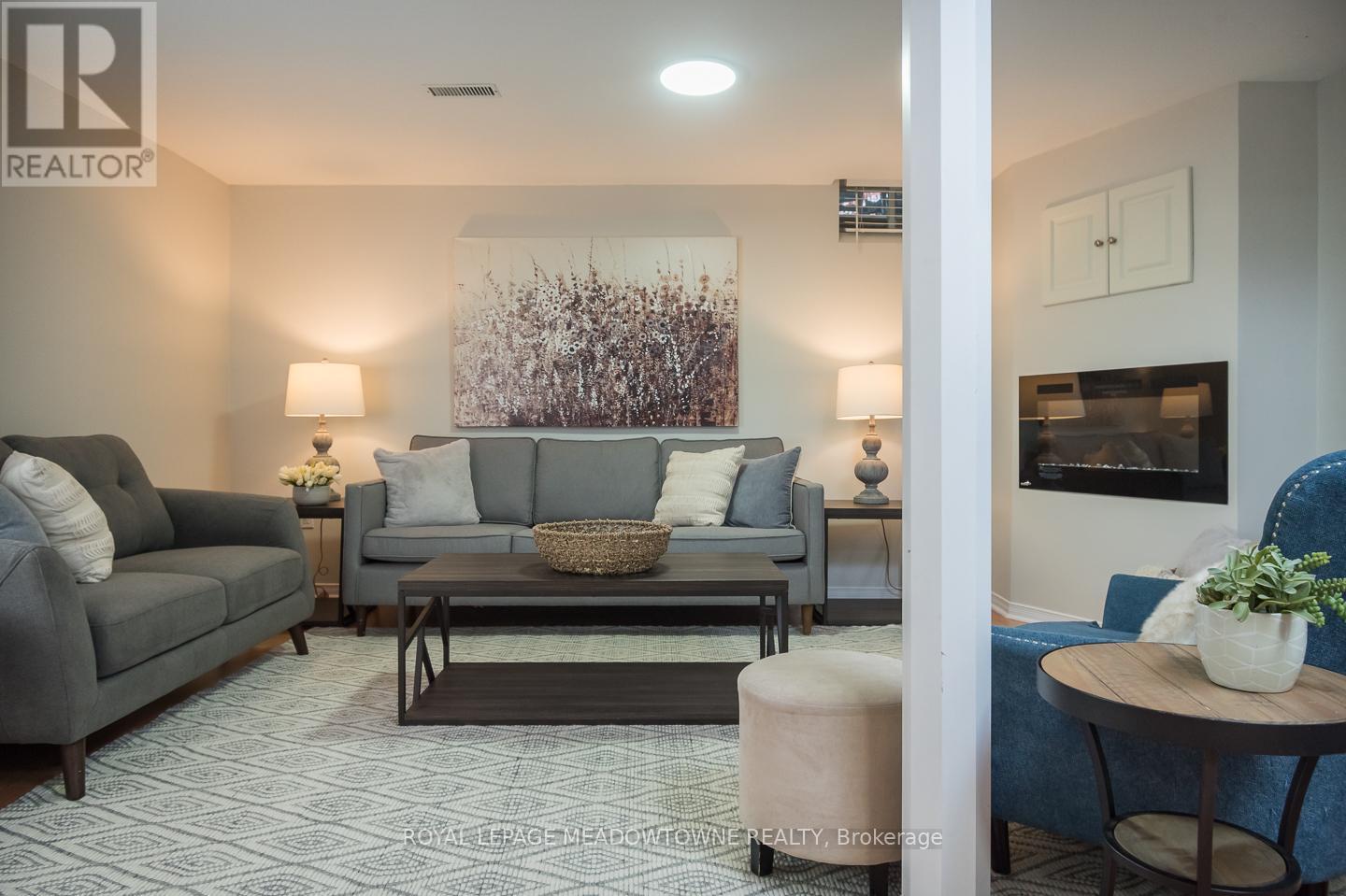 












190 HAMPSHIRE WAY

,
Milton,




Ontario
L9T6B9

