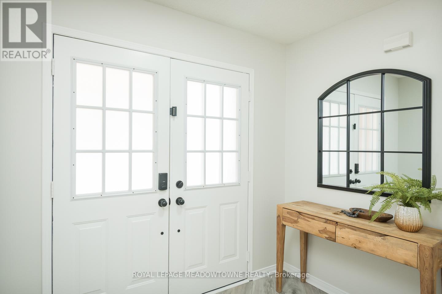 












190 HAMPSHIRE WAY

,
Milton,




Ontario
L9T6B9

