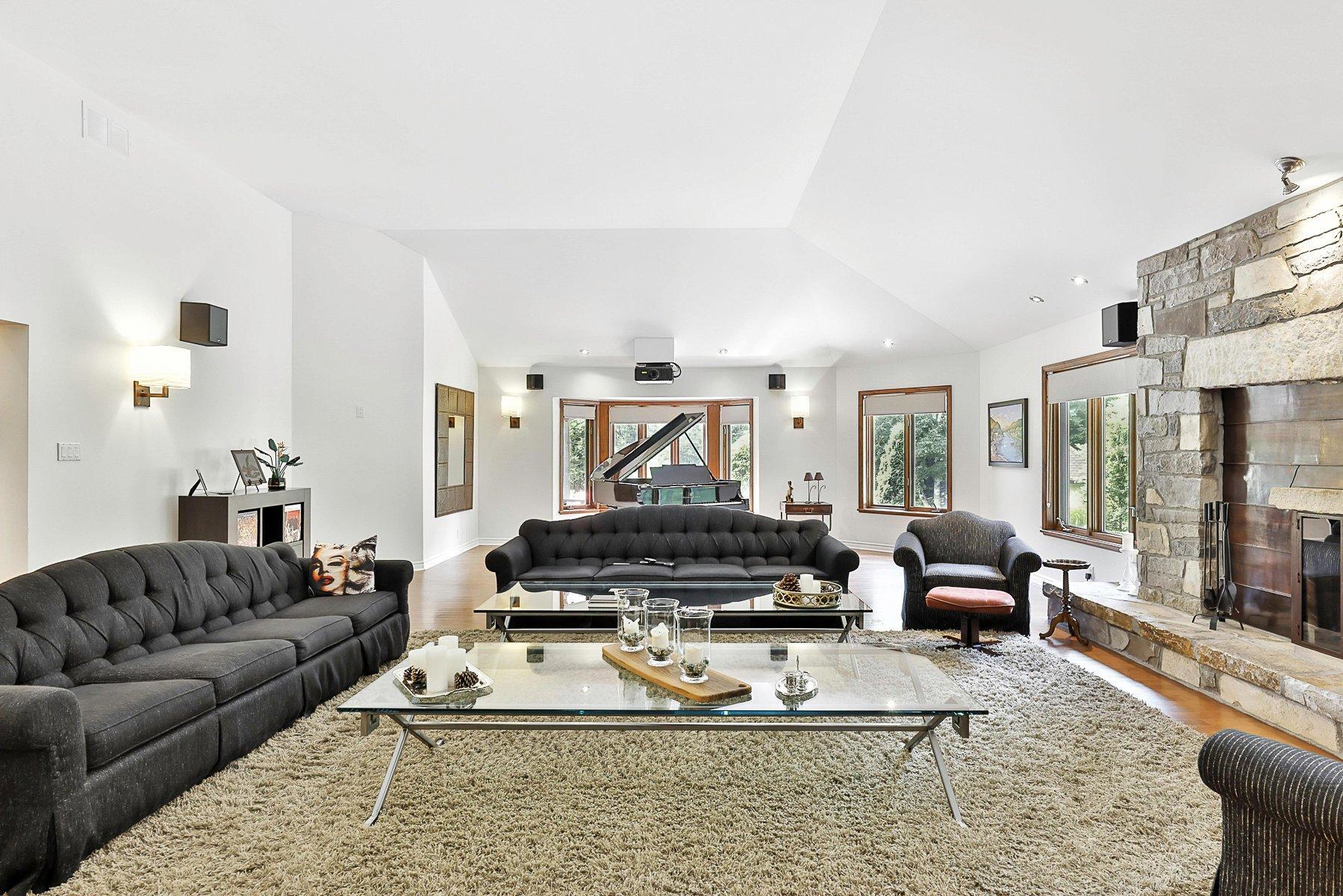 









184


Ch. Legault

,
Saint-Sauveur,




QC
J0R1R7

