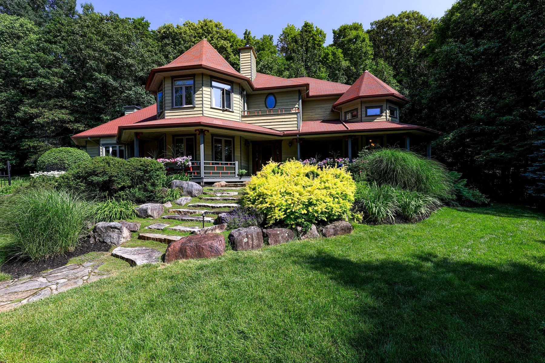 









184


Ch. Legault

,
Saint-Sauveur,




QC
J0R1R7

