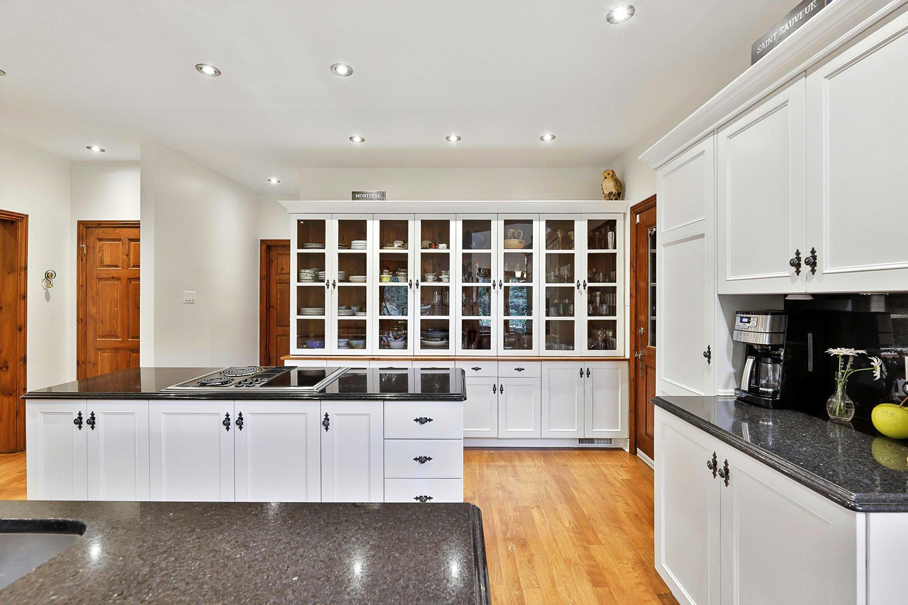 









184


Ch. Legault

,
Saint-Sauveur,




QC
J0R1R7

