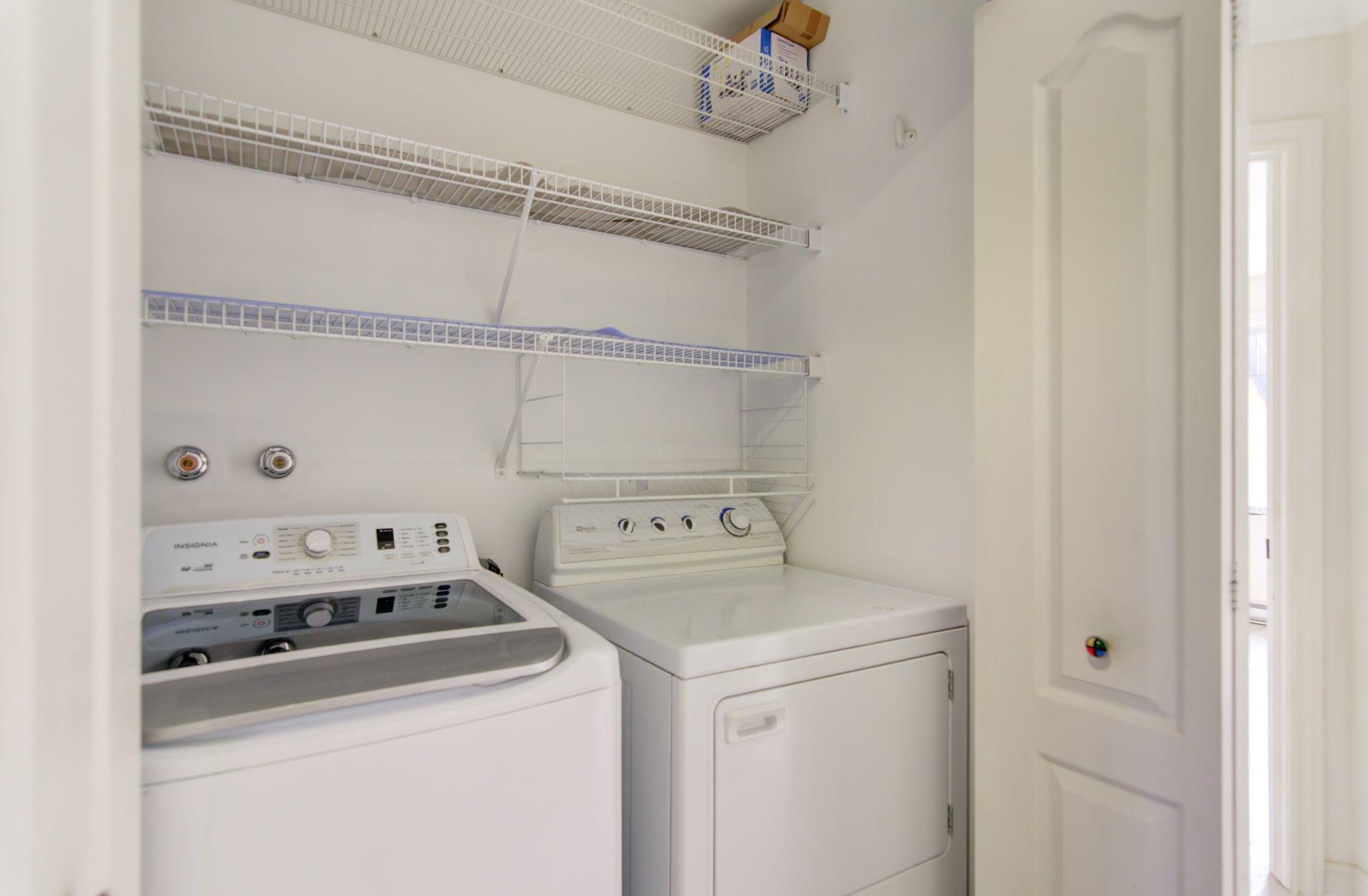 









6535


Boul. Chevrier

, 401,
Brossard,




QC
J4Z3T9

