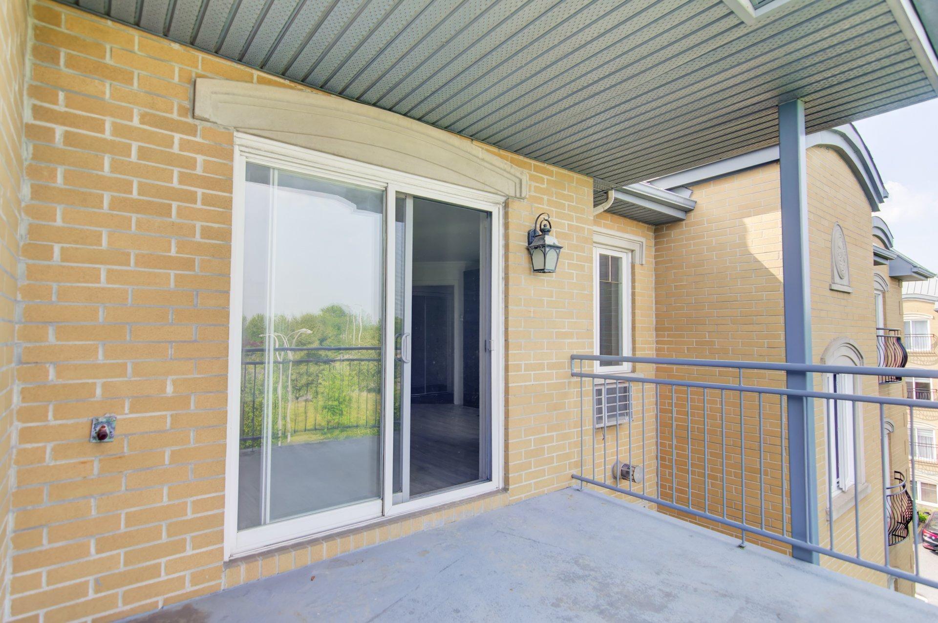 









6535


Boul. Chevrier

, 401,
Brossard,




QC
J4Z3T9

