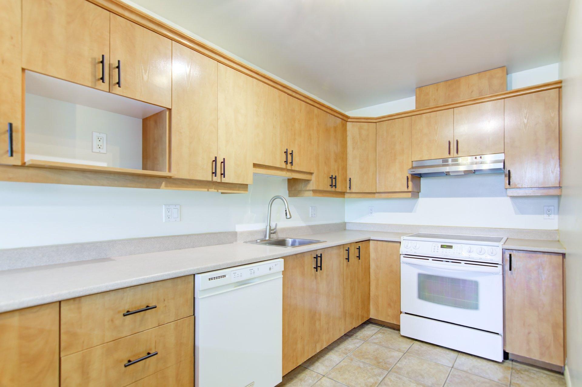 









6535


Boul. Chevrier

, 401,
Brossard,




QC
J4Z3T9

