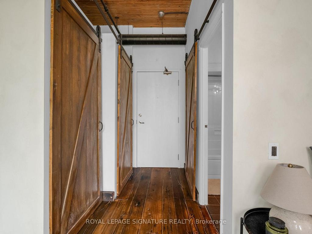 









781


King

Street West, 206,
Toronto,




ON
M5V 3L5

