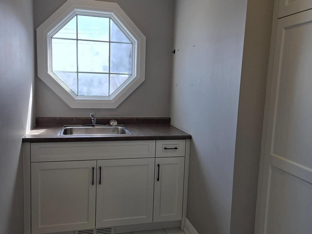 









41


Amelia

Street,
Port Colborne,




ON
L3K 2K8

