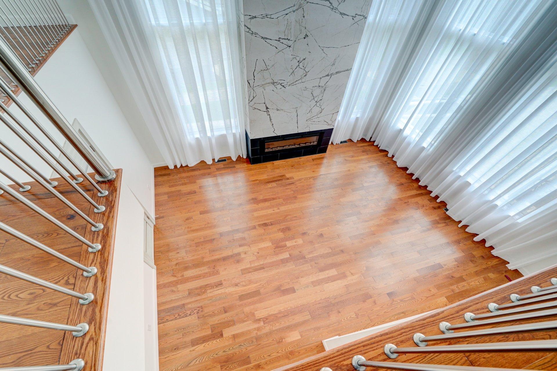 









1994


Rue des Roses

,
Carignan,




QC
J3L5C8


