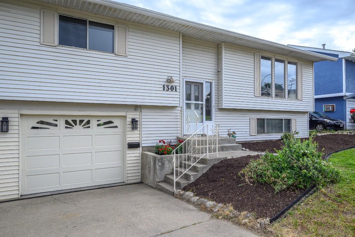 









1301


43

Avenue,
Vernon,




BC
V1T 8J9

