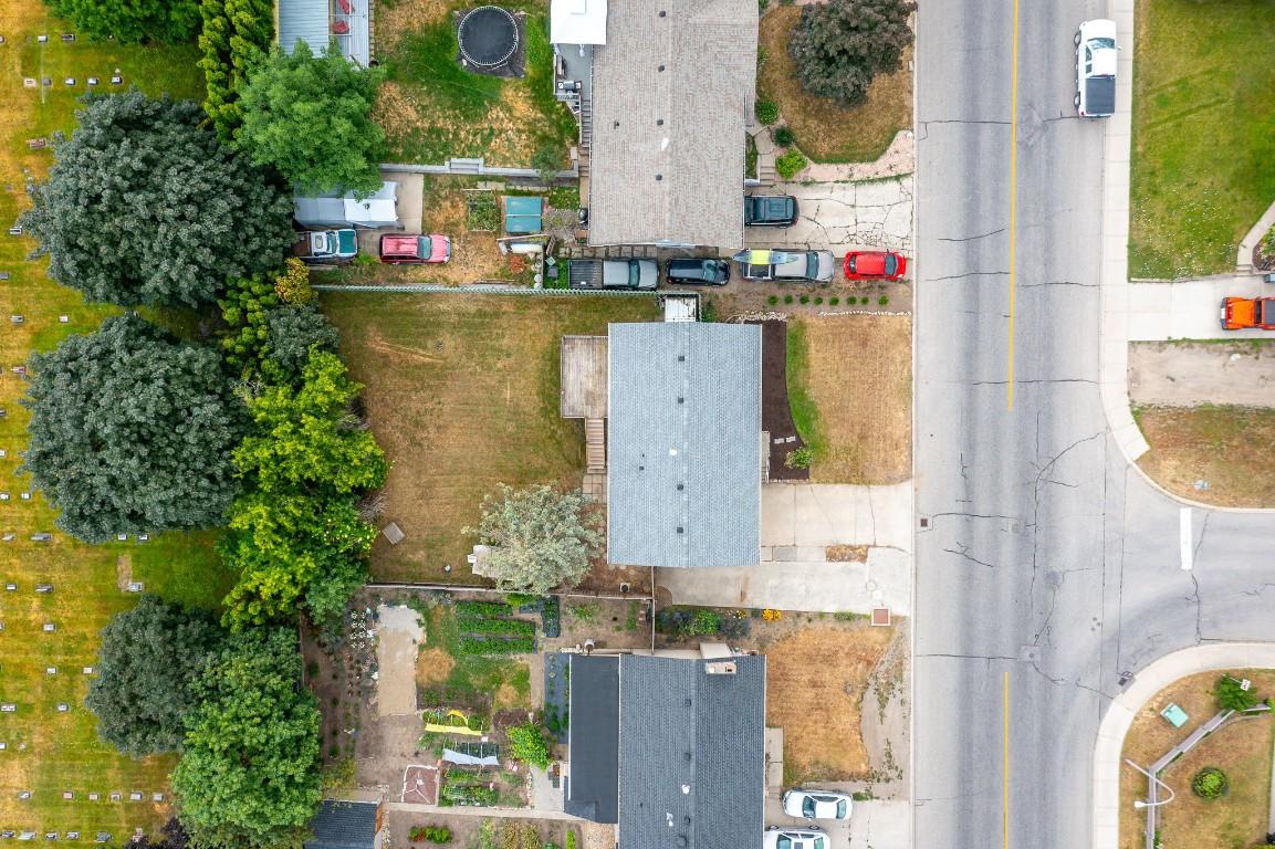 









1301


43

Avenue,
Vernon,




BC
V1T 8J9

