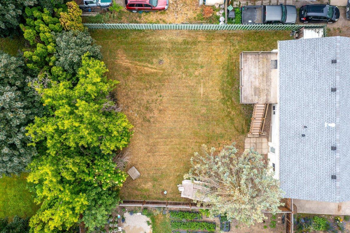 









1301


43

Avenue,
Vernon,




BC
V1T 8J9

