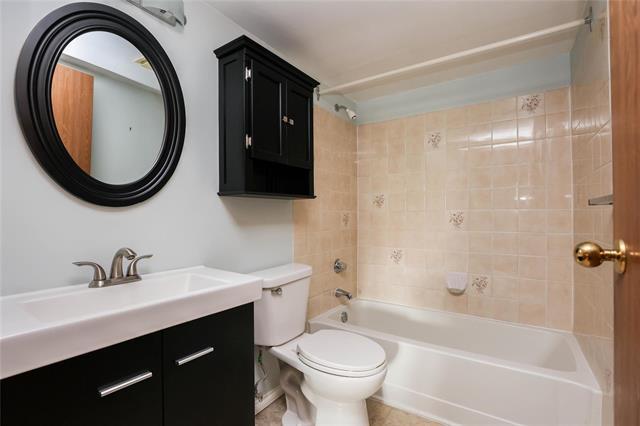









80


Plaza

DR, 2412,
Winnipeg,




MB
R3T 5S1

