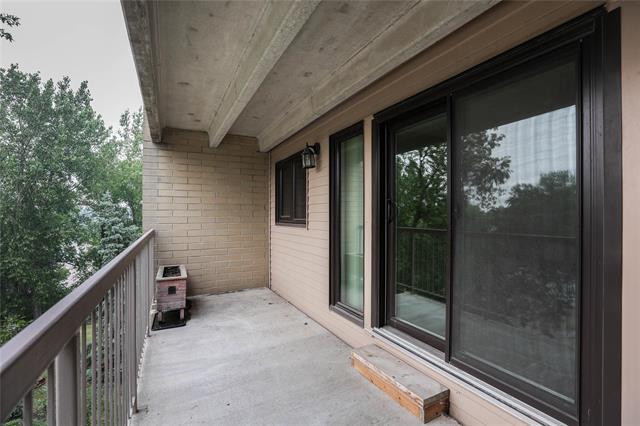 









80


Plaza

DR, 2412,
Winnipeg,




MB
R3T 5S1

