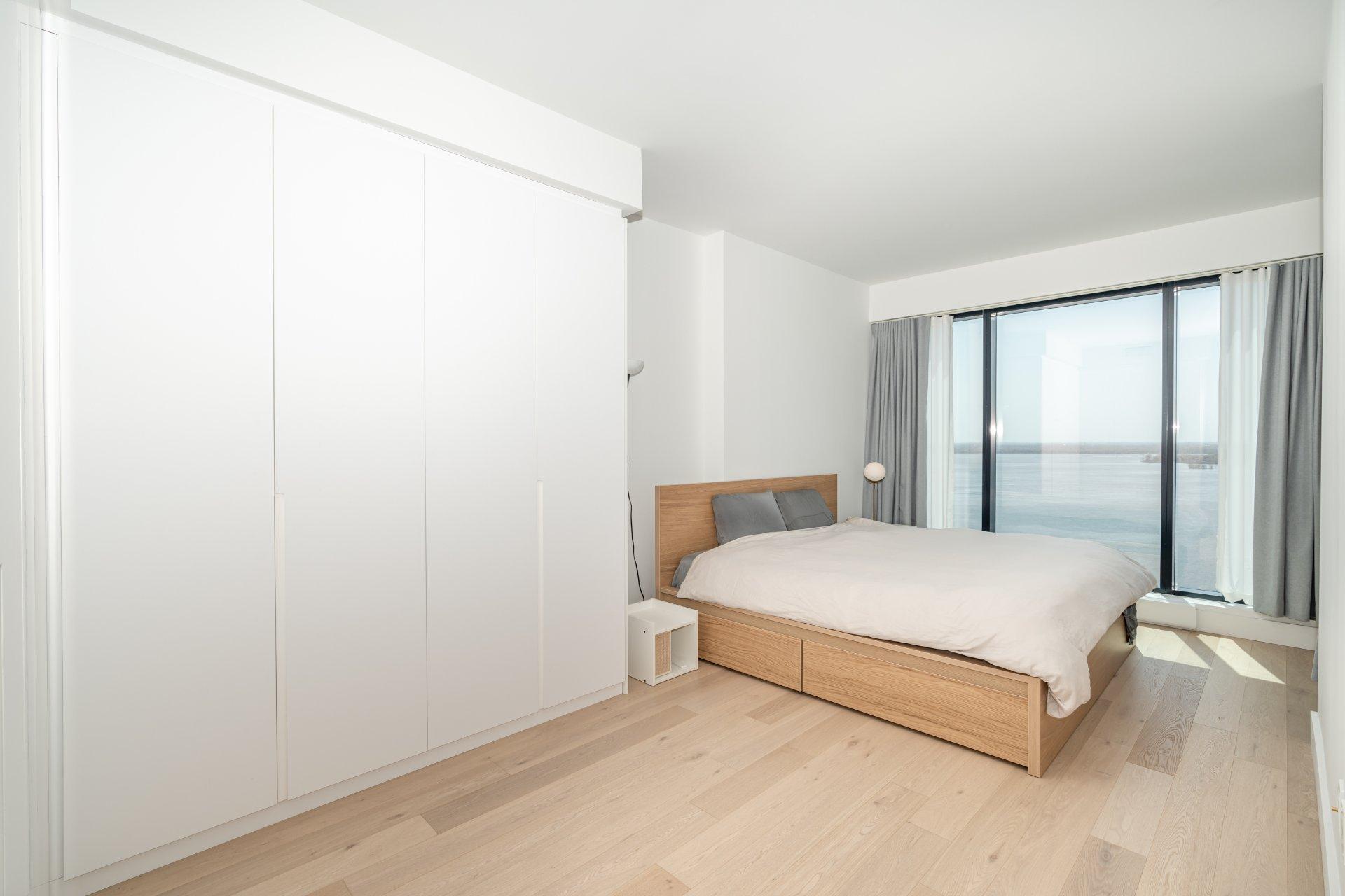 









200


Rue André-Prévost

, 2309,
Montréal (Verdun/Île-des-Soeurs),




QC
H3E0E5

