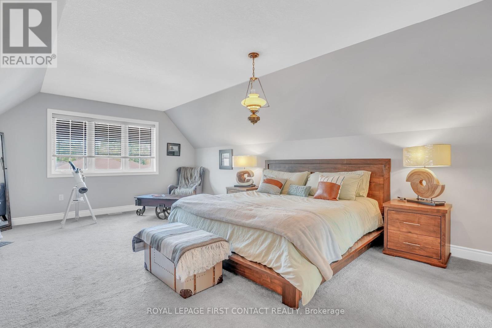 












5 CHARLIE RAWSON BOULEVARD

,
Tay,




Ontario
L0K2A0

