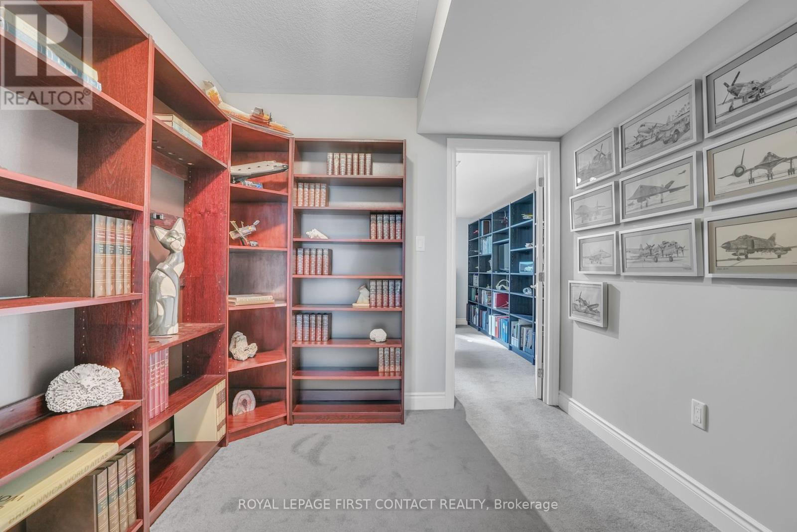 












5 CHARLIE RAWSON BOULEVARD

,
Tay,




Ontario
L0K2A0

