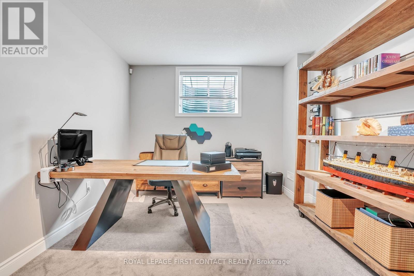 












5 CHARLIE RAWSON BOULEVARD

,
Tay,




Ontario
L0K2A0

