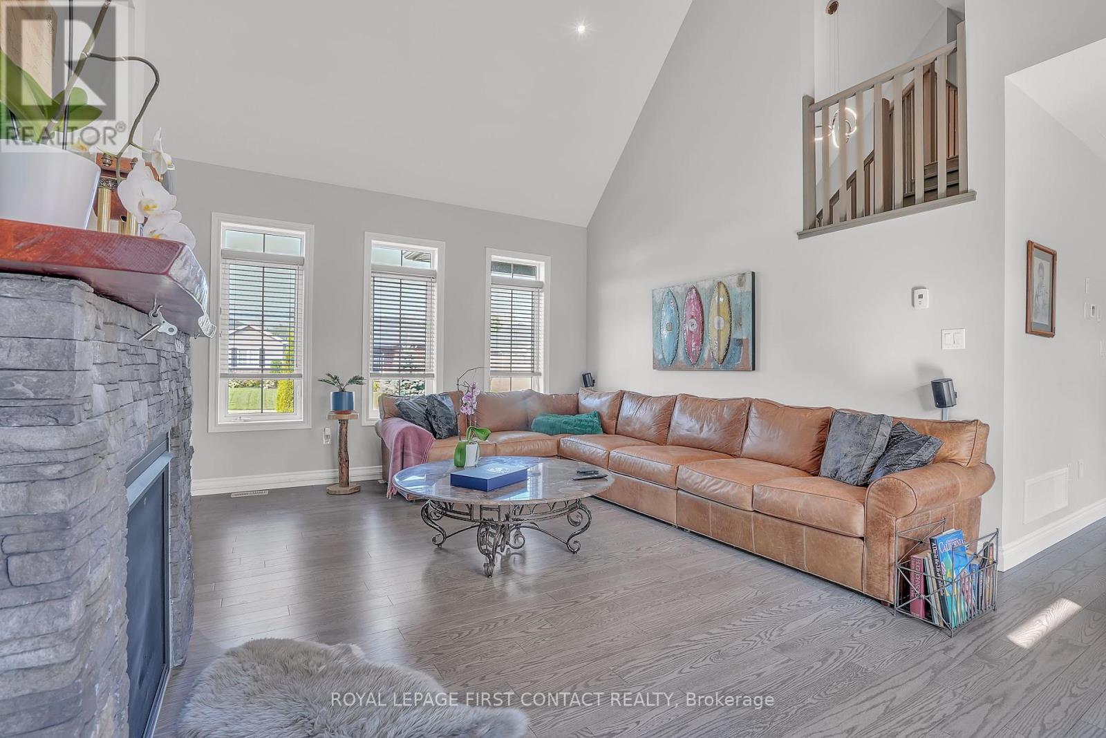 












5 CHARLIE RAWSON BOULEVARD

,
Tay,




Ontario
L0K2A0

