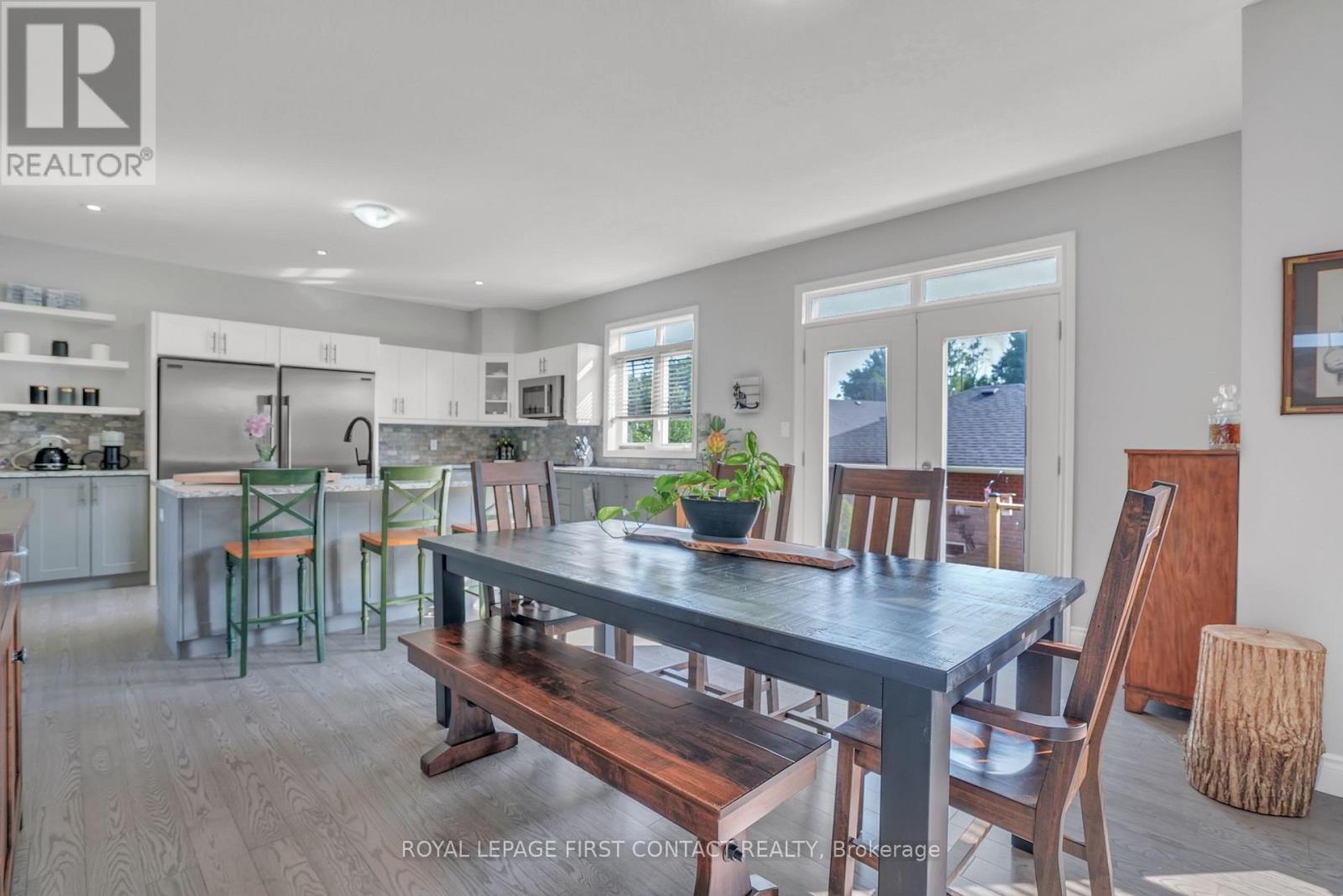 












5 CHARLIE RAWSON BOULEVARD

,
Tay,




Ontario
L0K2A0

