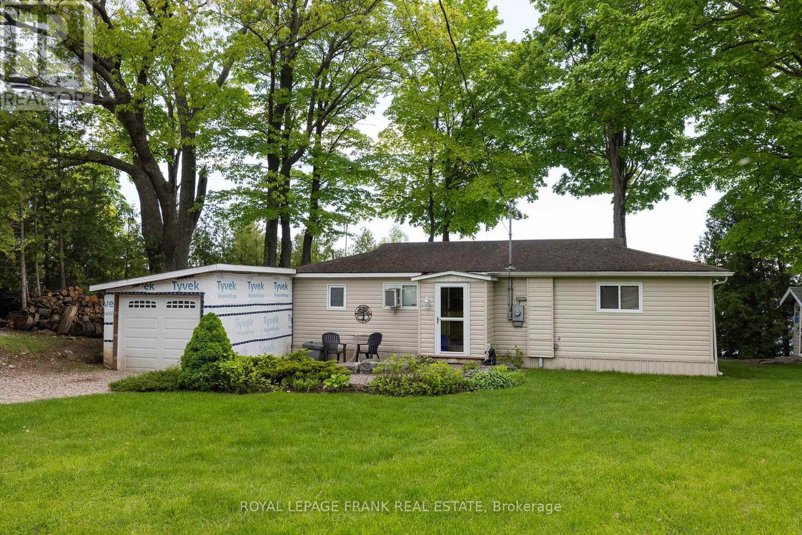 












26 FIRE ROUTE 60

,
Trent Lakes,




Ontario
K0L1J0


