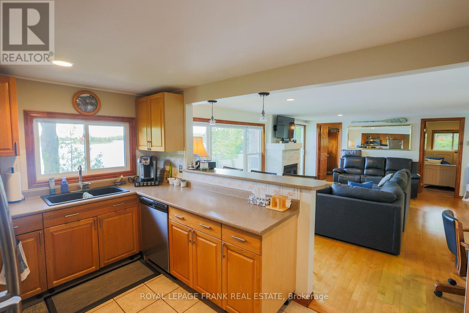 












26 FIRE ROUTE 60

,
Trent Lakes,




Ontario
K0L1J0

