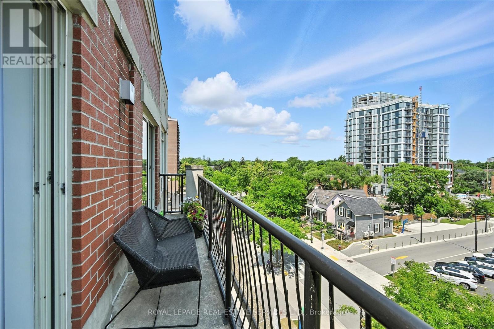 












503 - 430 PEARL STREET

,
Burlington,




Ontario
L7R4J8

