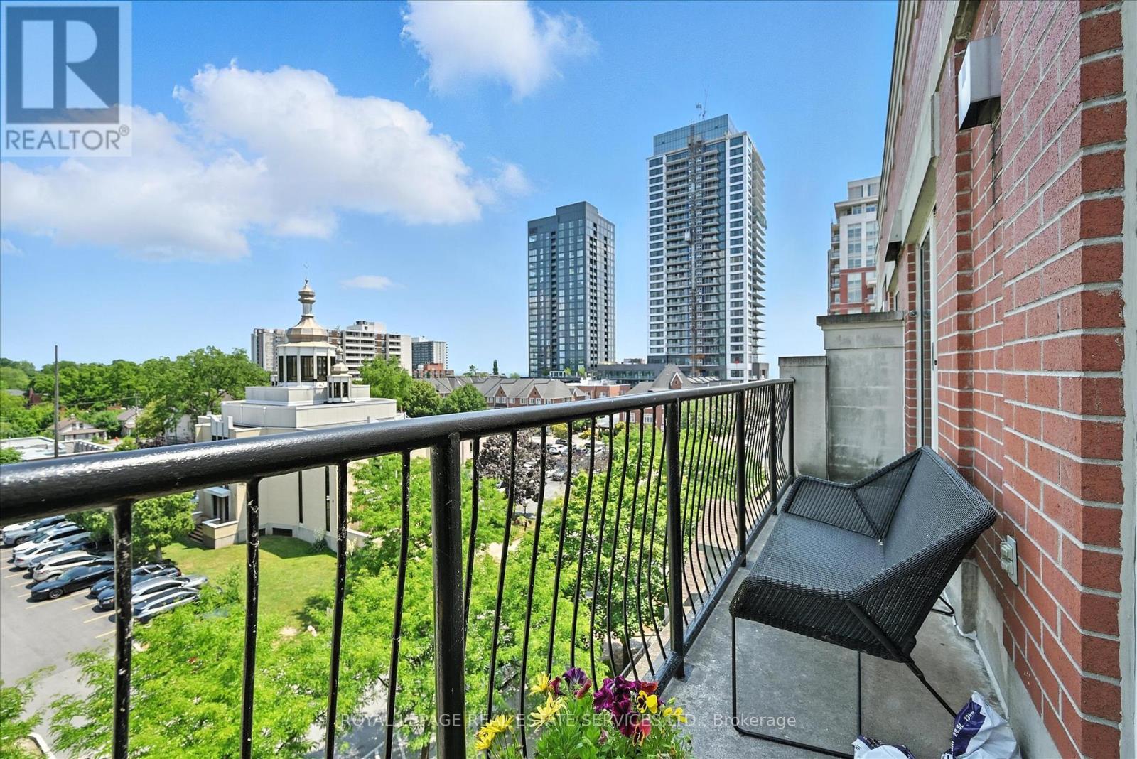 












503 - 430 PEARL STREET

,
Burlington,




Ontario
L7R4J8

