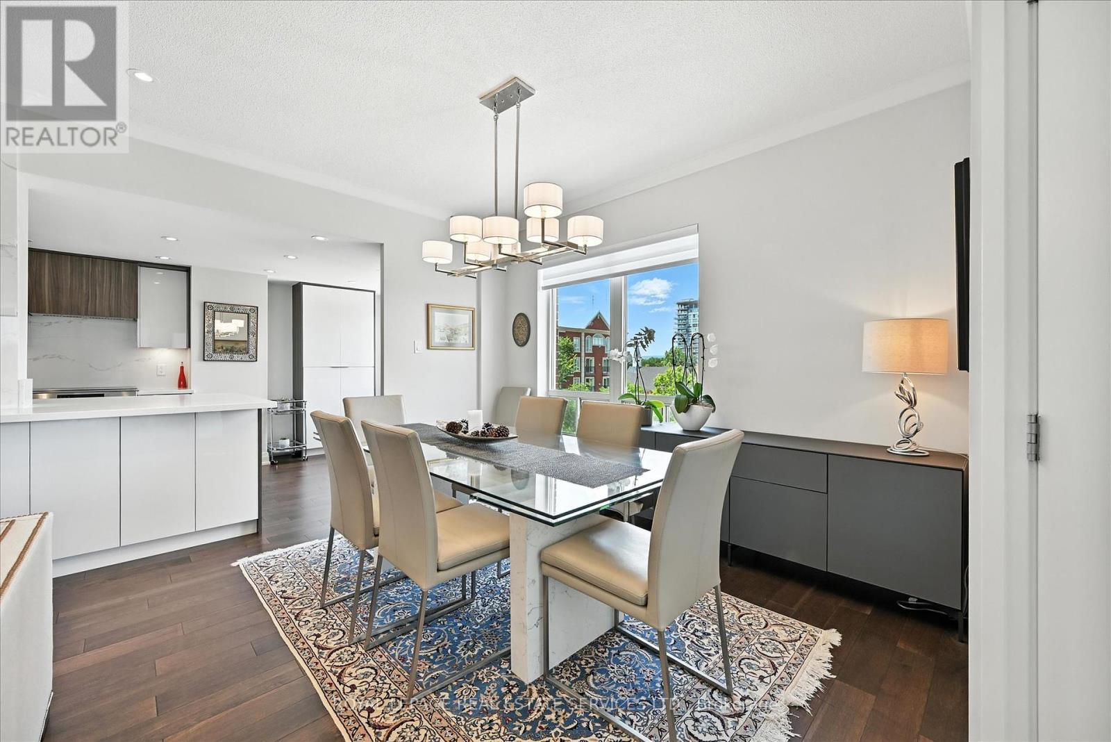 












503 - 430 PEARL STREET

,
Burlington,




Ontario
L7R4J8

