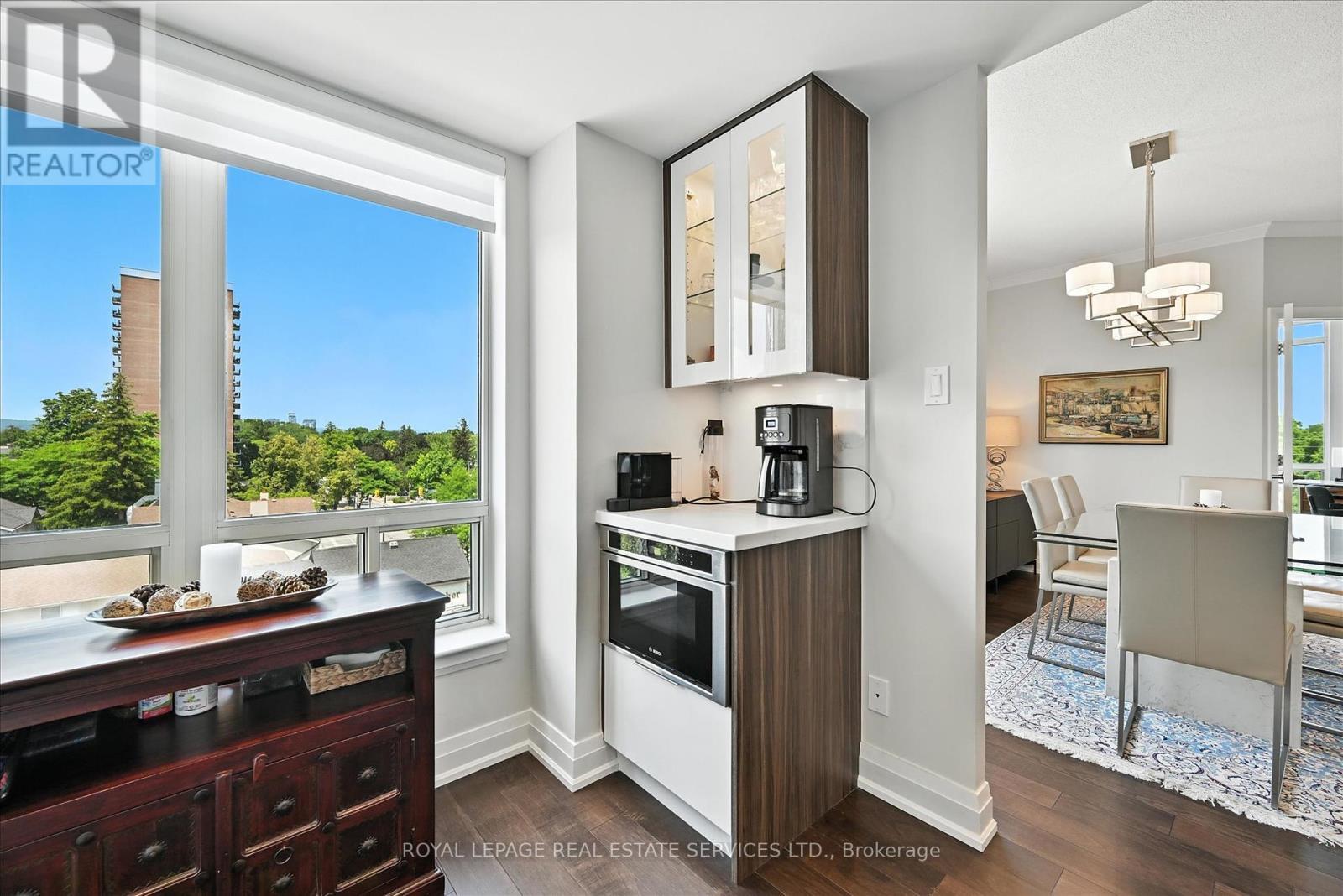 












503 - 430 PEARL STREET

,
Burlington,




Ontario
L7R4J8

