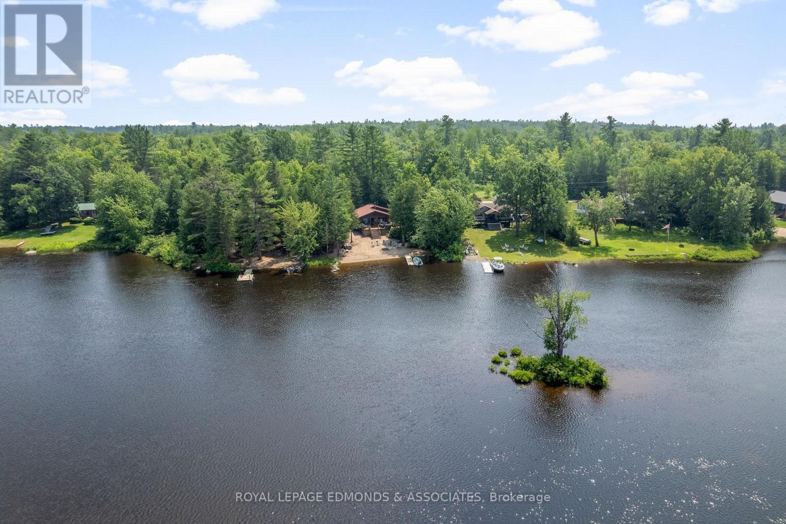 












58 SINKHOLE TRAIL

,
Whitewater Region,




Ontario
K0J2L0

