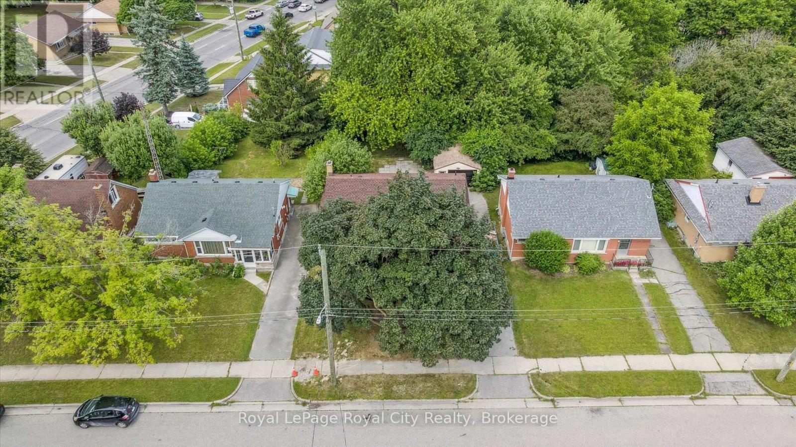 












56 DOVER STREET

,
Waterloo,




Ontario
N2J1Z1

