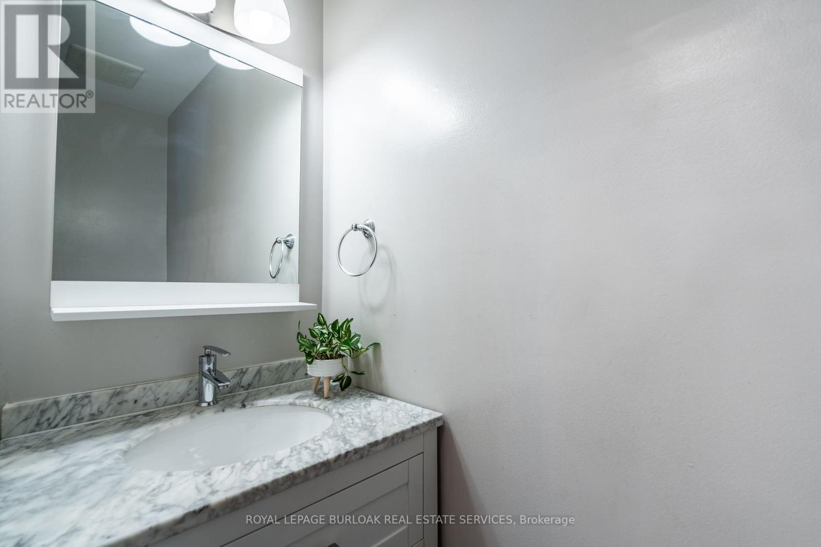 












2445 CAVENDISH DRIVE

,
Burlington,




Ontario
L7P3T7

