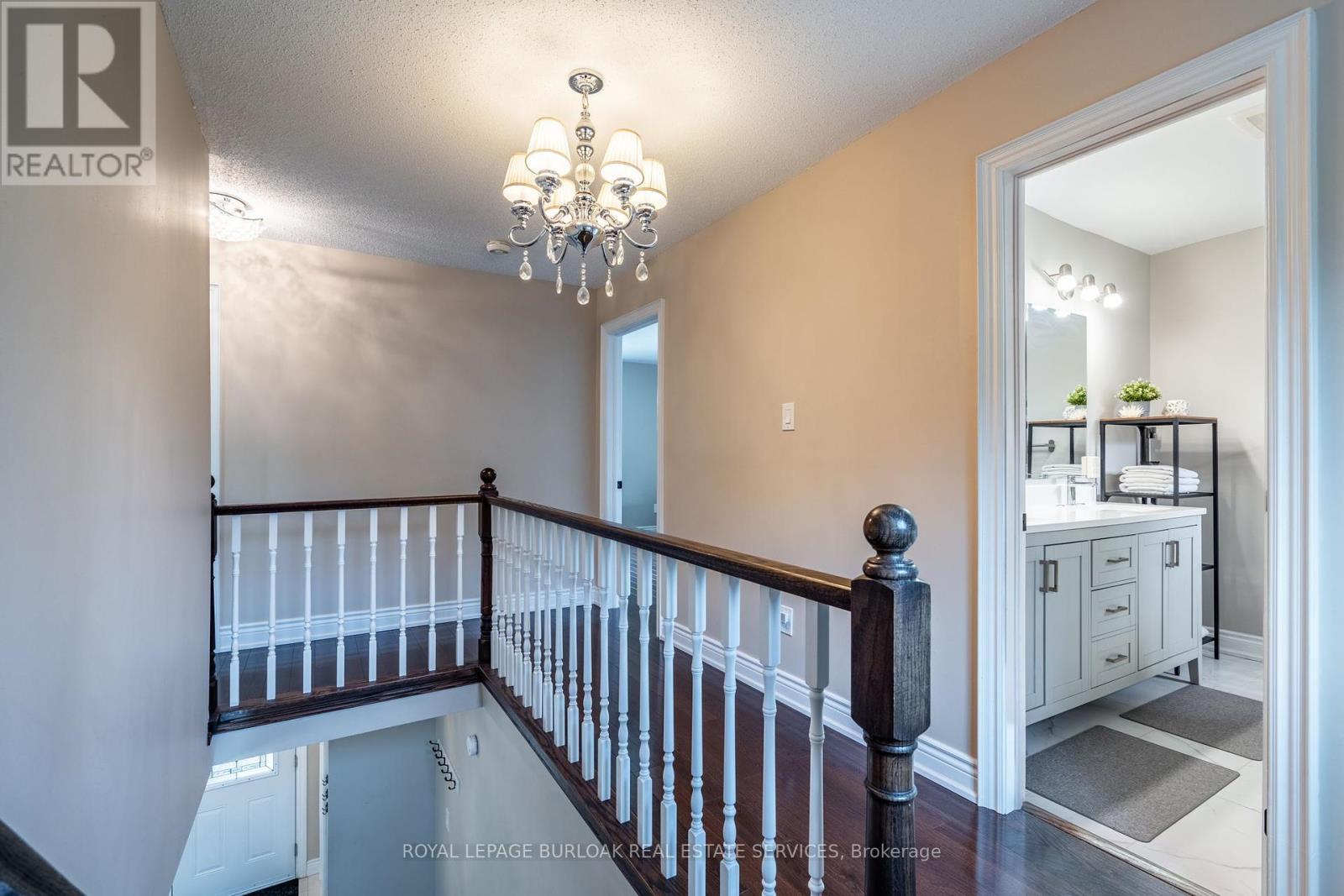 












2445 CAVENDISH DRIVE

,
Burlington,




Ontario
L7P3T7

