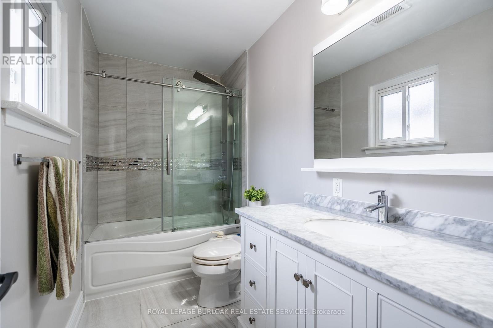 












2445 CAVENDISH DRIVE

,
Burlington,




Ontario
L7P3T7

