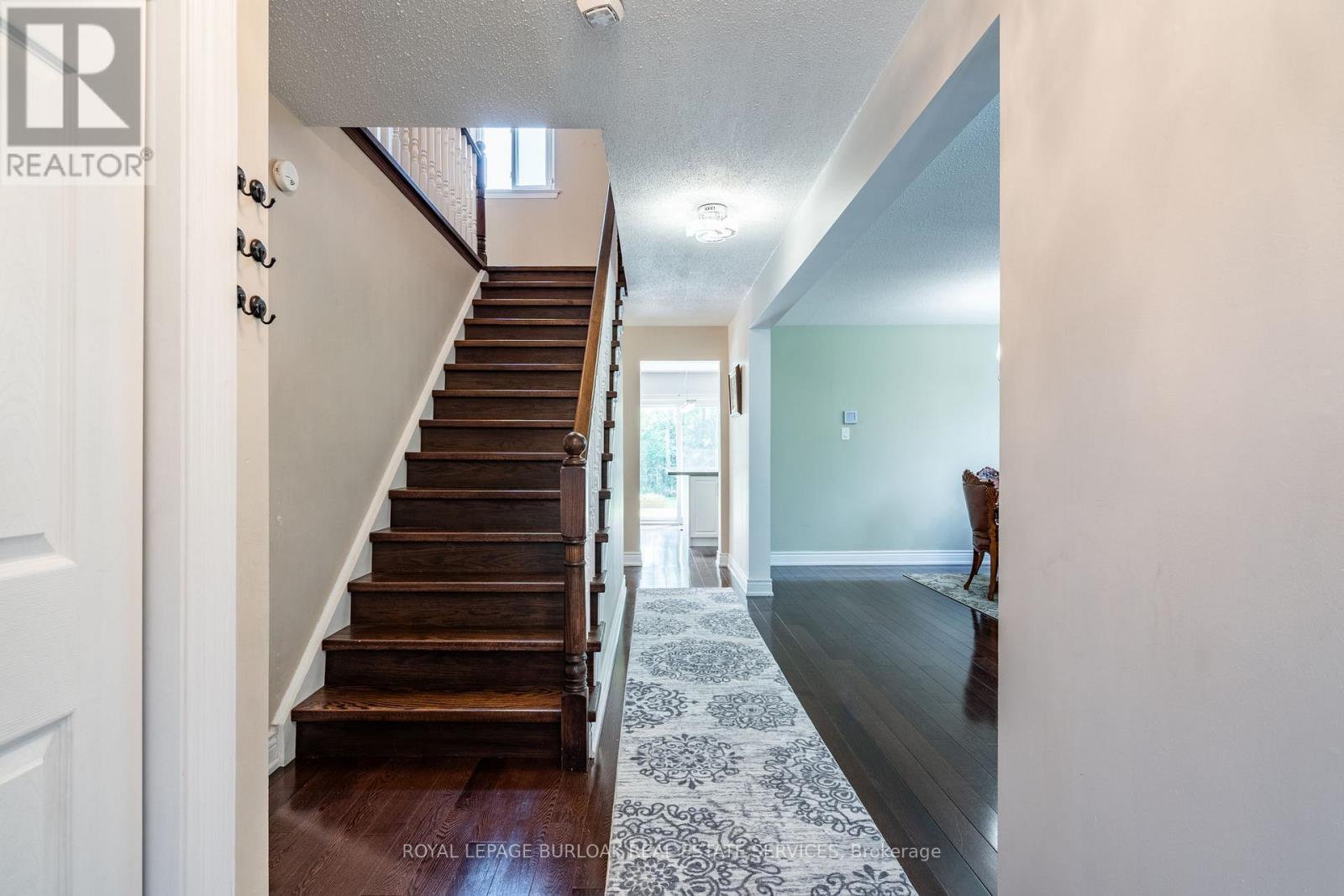 












2445 CAVENDISH DRIVE

,
Burlington,




Ontario
L7P3T7

