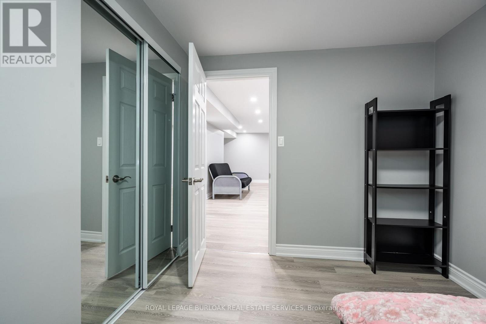 












2445 CAVENDISH DRIVE

,
Burlington,




Ontario
L7P3T7

